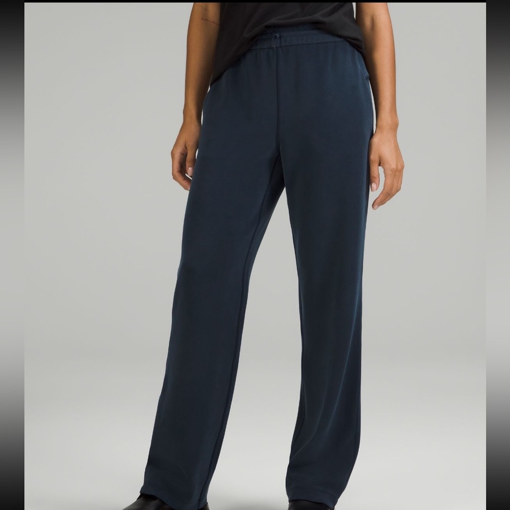 Lululemon softstreme high rise pant in true navy